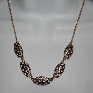 LC Liz Claiborne Necklace Gold Tone Lattice Weave